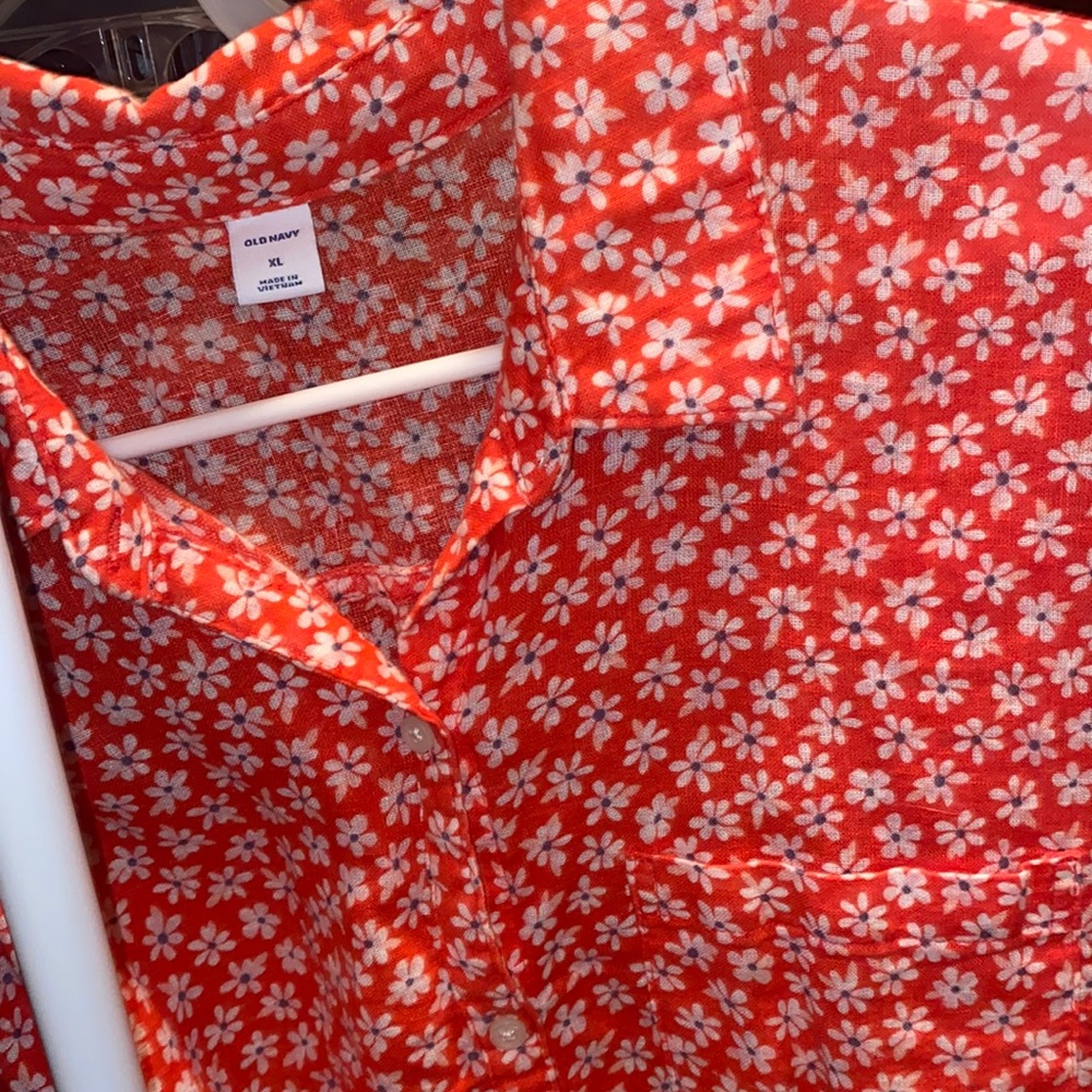 Red with white flowers